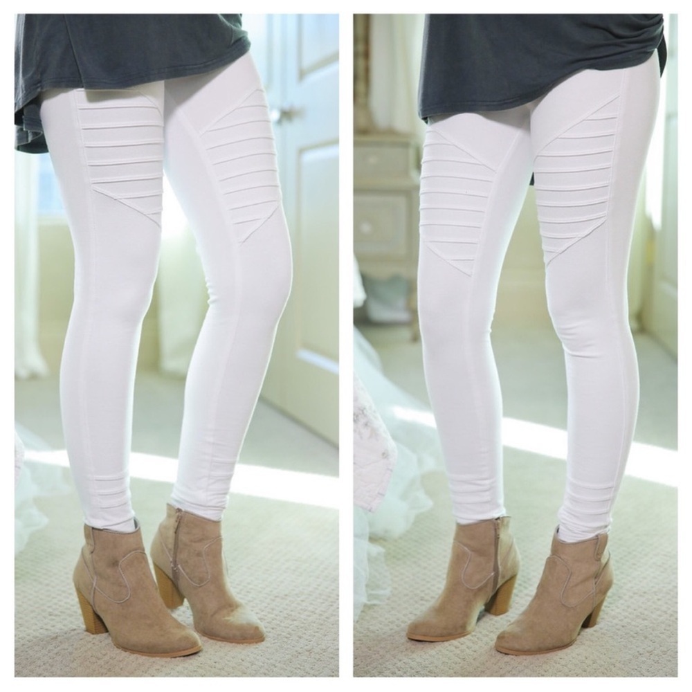 Moto White Leggings Yoga Pants NEW Size Medium - Picture 2 of 3